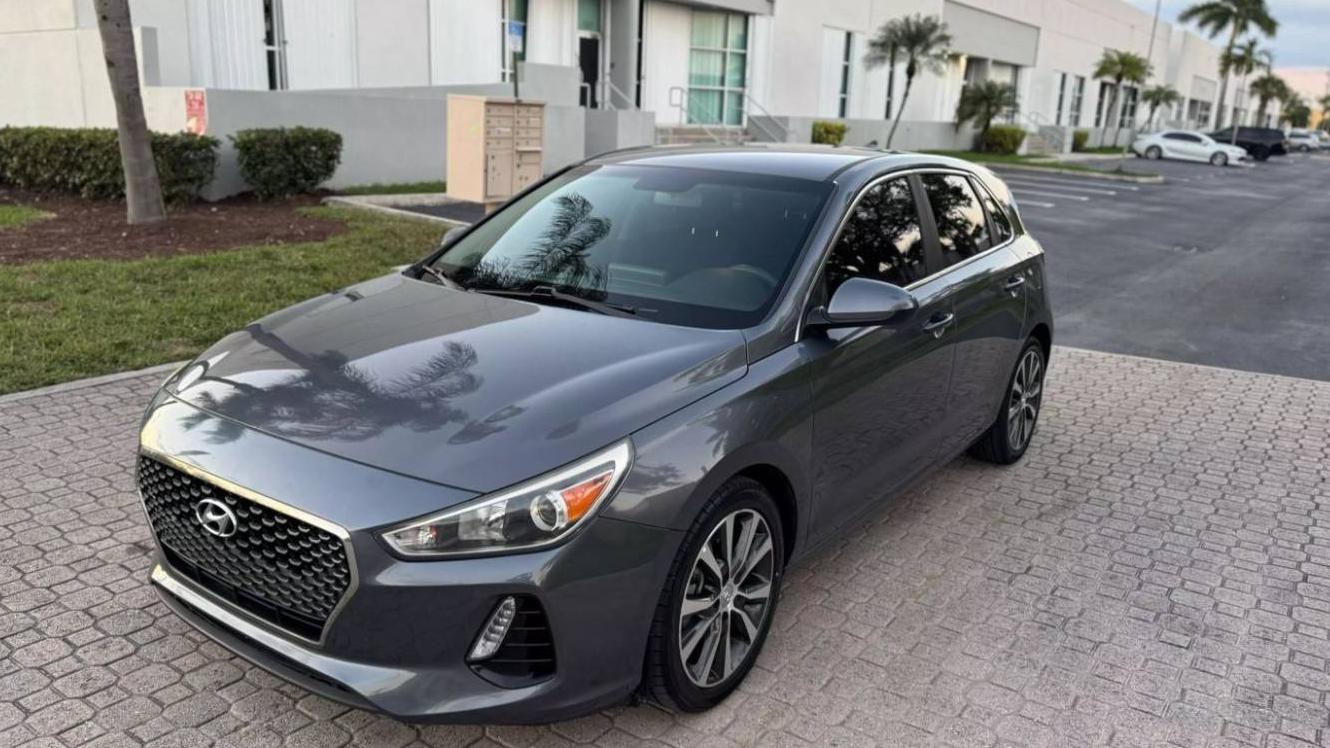 HYUNDAI ELANTRA GT 2019 KMHH35LE7KU095095 image